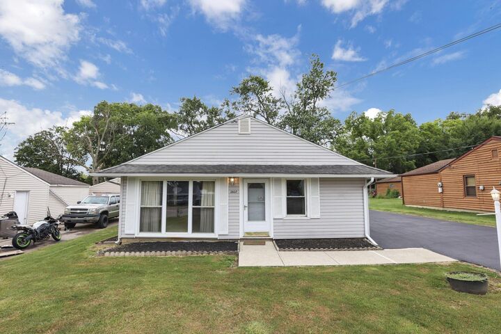 Property Photo:  2837 Lowell Drive  OH 43204 