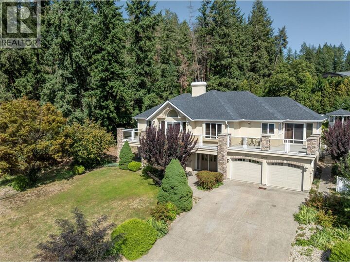 Property Photo: 5231 11 Street Northeast BC V1E 3N3