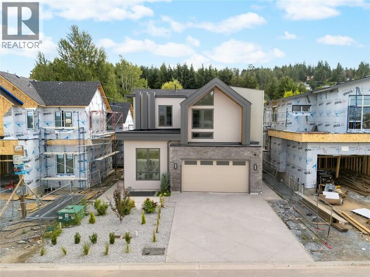 1004 Bull Crescent  Kelowna BC V1W 0E6 photo