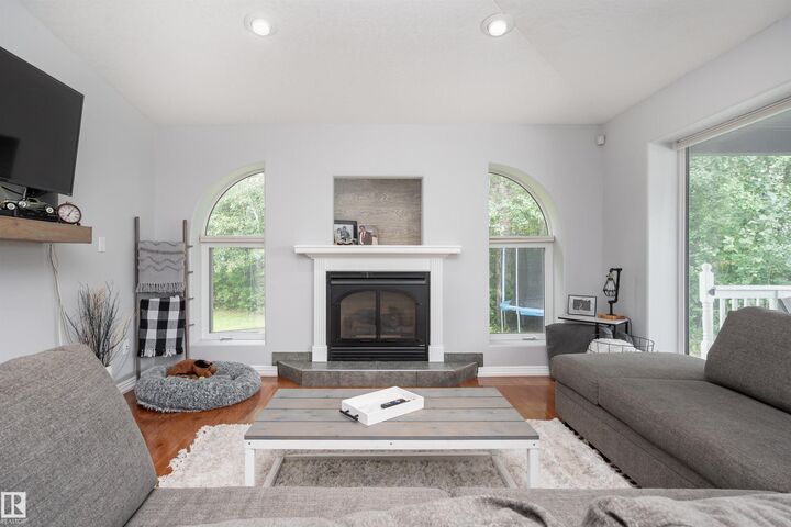 Property Photo: 21 Power Drive AB T0E 0A0