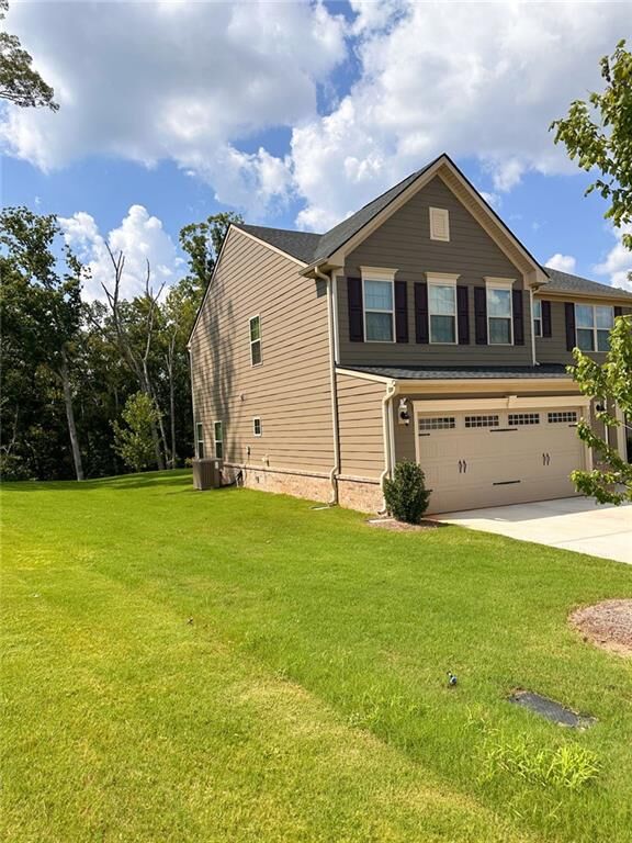 Property Photo: 1029 Climbing Rose Way GA 30253