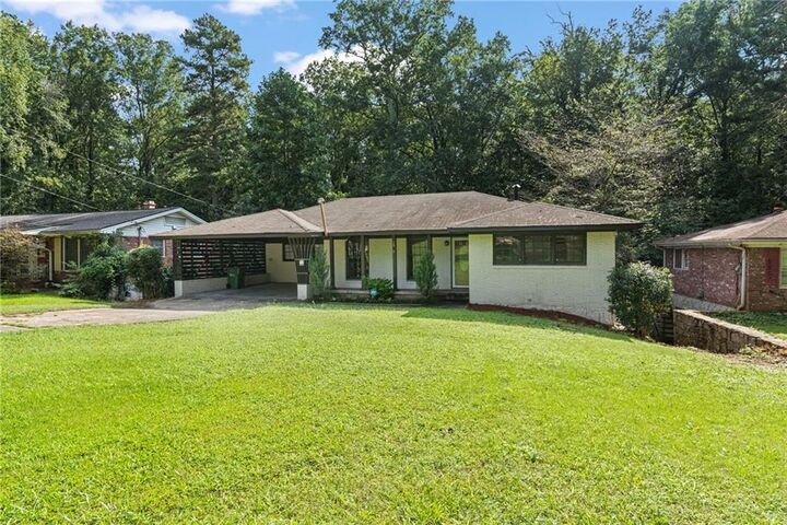 Property Photo:  1806 Fort Valley Drive SW  GA 30311 