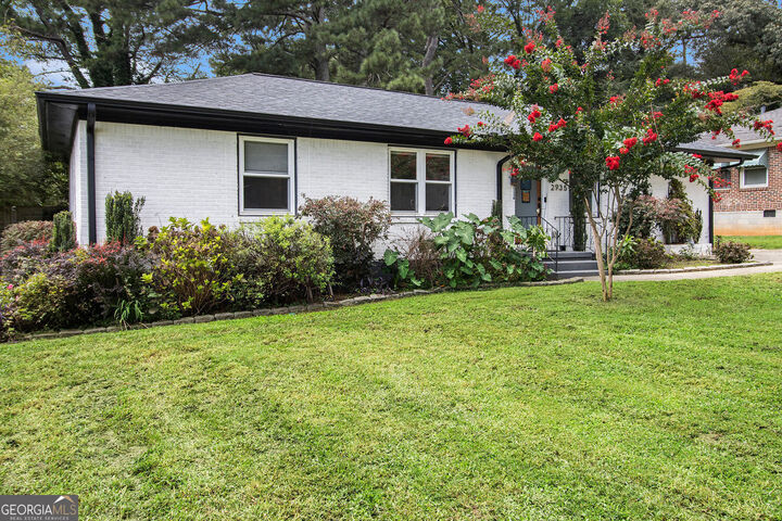 Property Photo: 2935 Gresham Road SE GA 30316