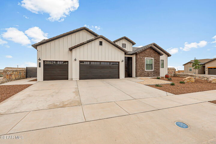 Property Photo: 2395 Enchanted Nook Lane TX 79911