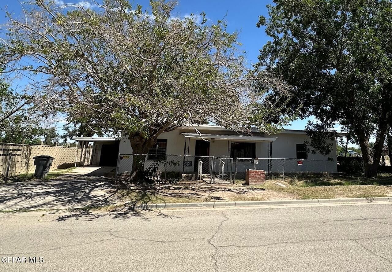 Property Photo: 8720 Aranda Lane TX 79907