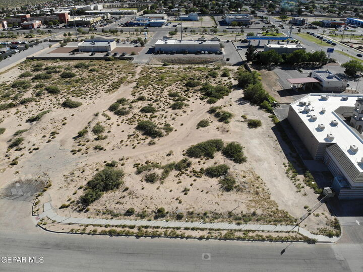 Property Photo: 14520 Bill Newkirk Way TX 79928