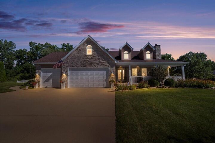Property Photo: 1270 E Greenview Place IN 46307