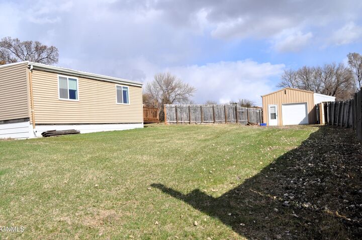 Property Photo: 108 1st Street N ND 58524