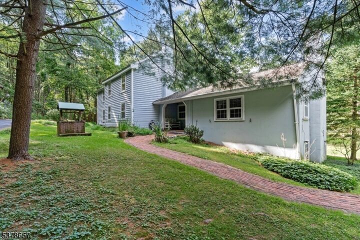 Property Photo: 6 Roaring Rock Rd NJ 07882