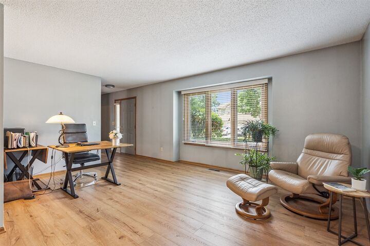 Property Photo: 4853 84th Street IA 50322