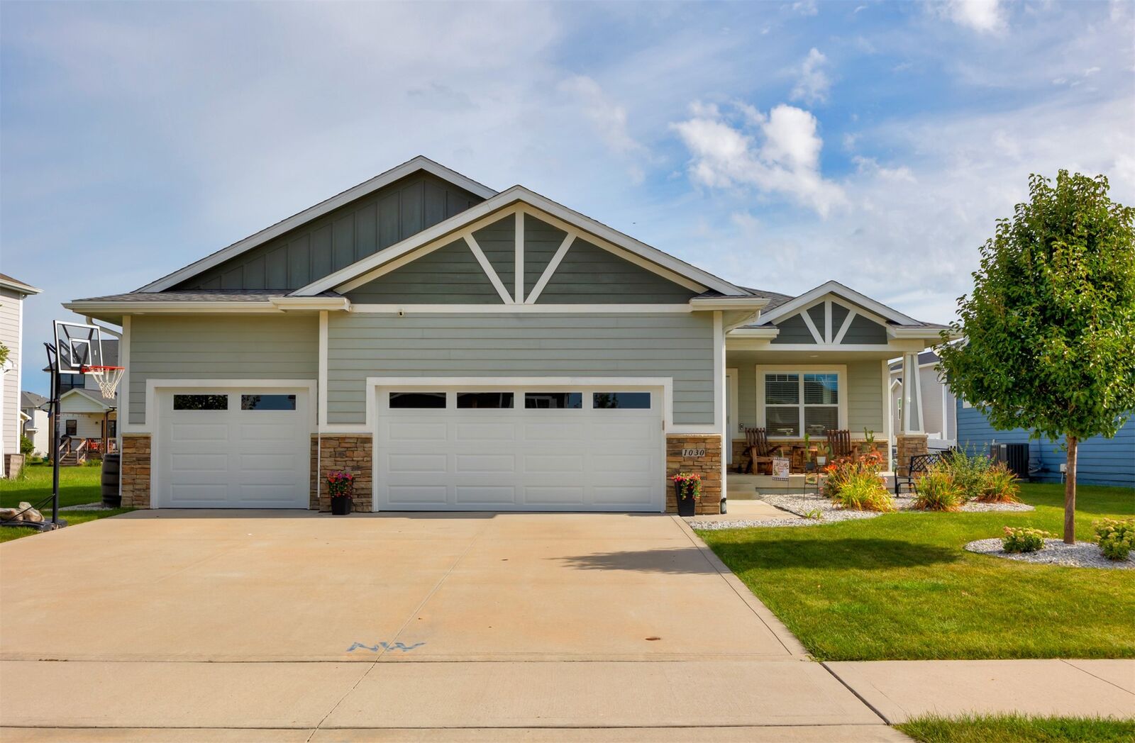 Property Photo:  1030 Spruce Street  IA 50263 