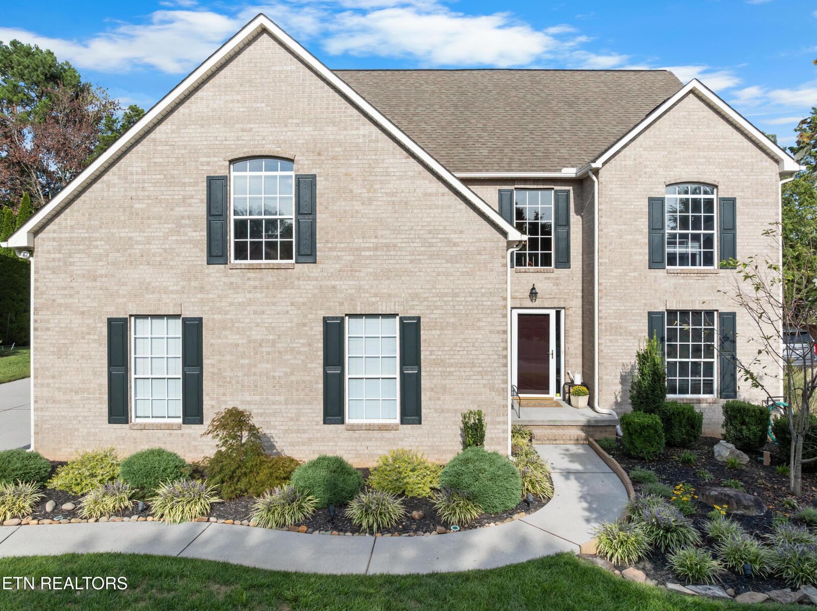 Property Photo:  8464 Lawnpark Drive  TN 37923 