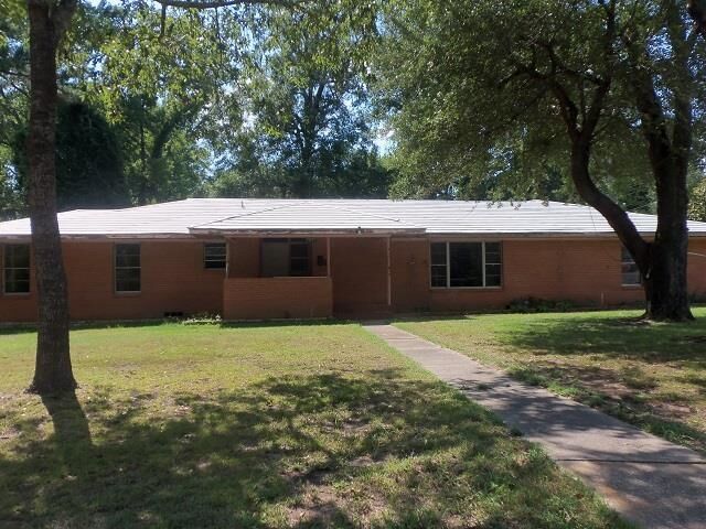 Property Photo:  2901 Sunset Lane  TX 75662 