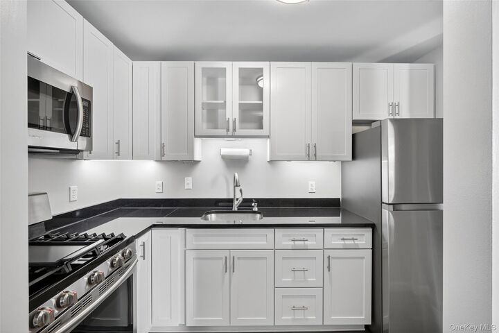 Property Photo: 5 Yew Court E NY 12524