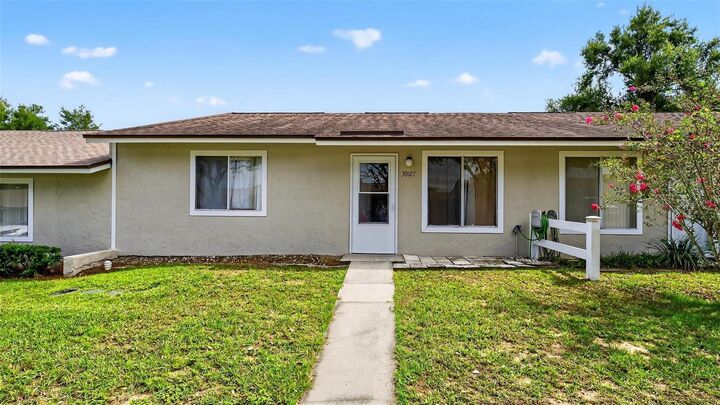 Property Photo:  30127 Tavares Ridge Boulevard 30127  FL 32778 