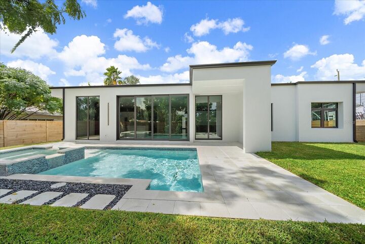Property Photo: 2441 Webber Street FL 34239