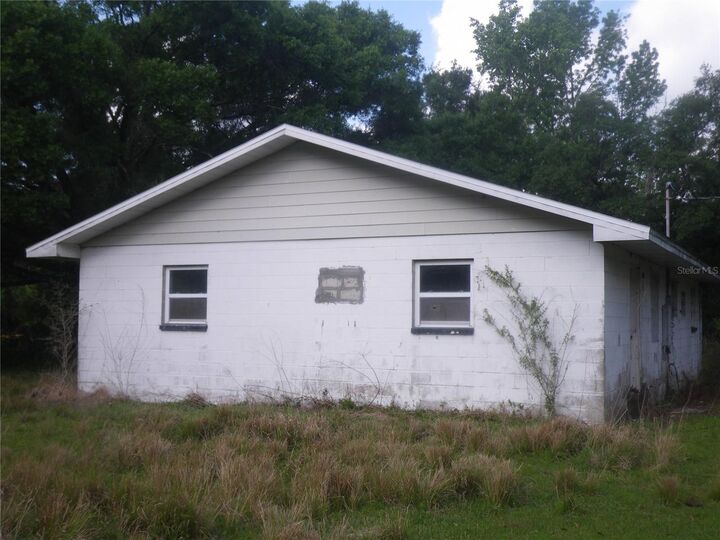 Property Photo: 20089 Ayers Road FL 34604