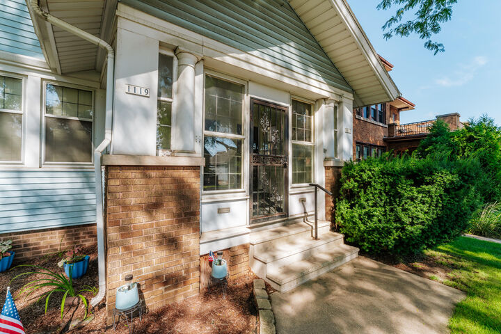 Property Photo:  1117 S Layton Blvd 1119  WI 53215 