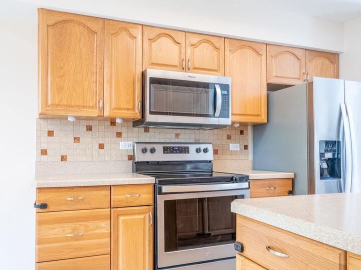 Property Photo: 1881 Appaloosa Drive IL 60565