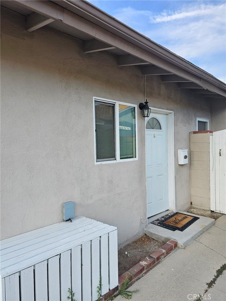 Property Photo:  10020 Gothic Ave  CA 91343 