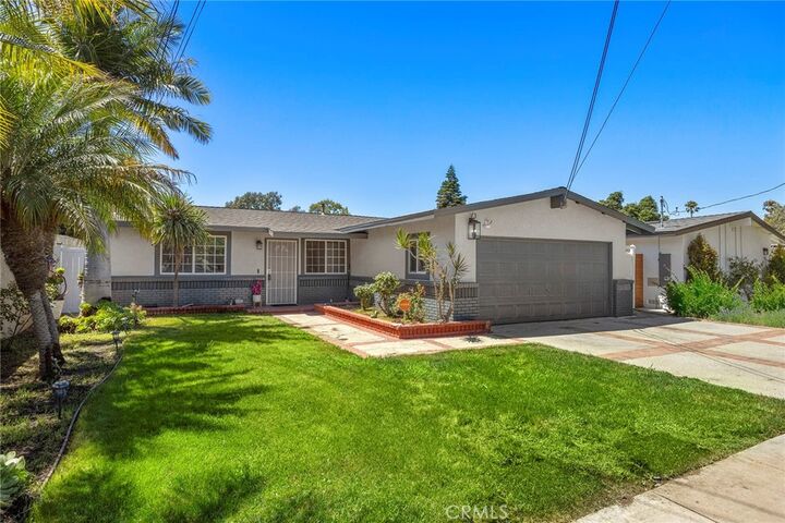 2211 Avalon St  Costa Mesa CA 92627 photo