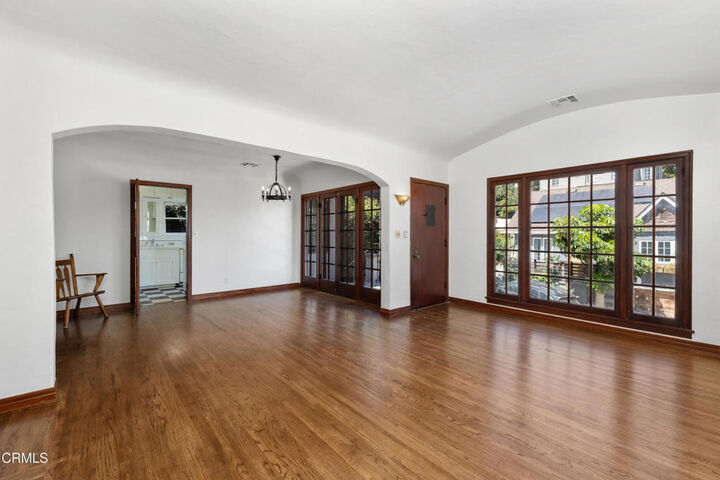 Property Photo:  901 Wolford Lane  CA 91030 