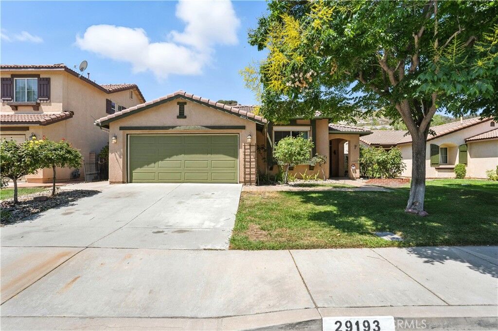 Property Photo:  29193 Sunswept Drive  CA 92530 