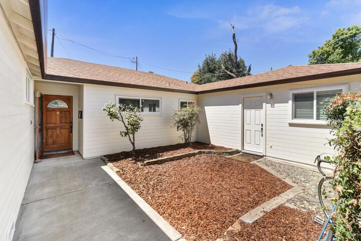 Property Photo:  610 Sunset Court  CA 95616 