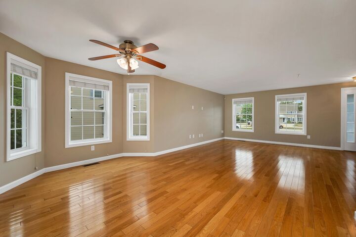 Property Photo: 66 Overlook Circle NH 03051