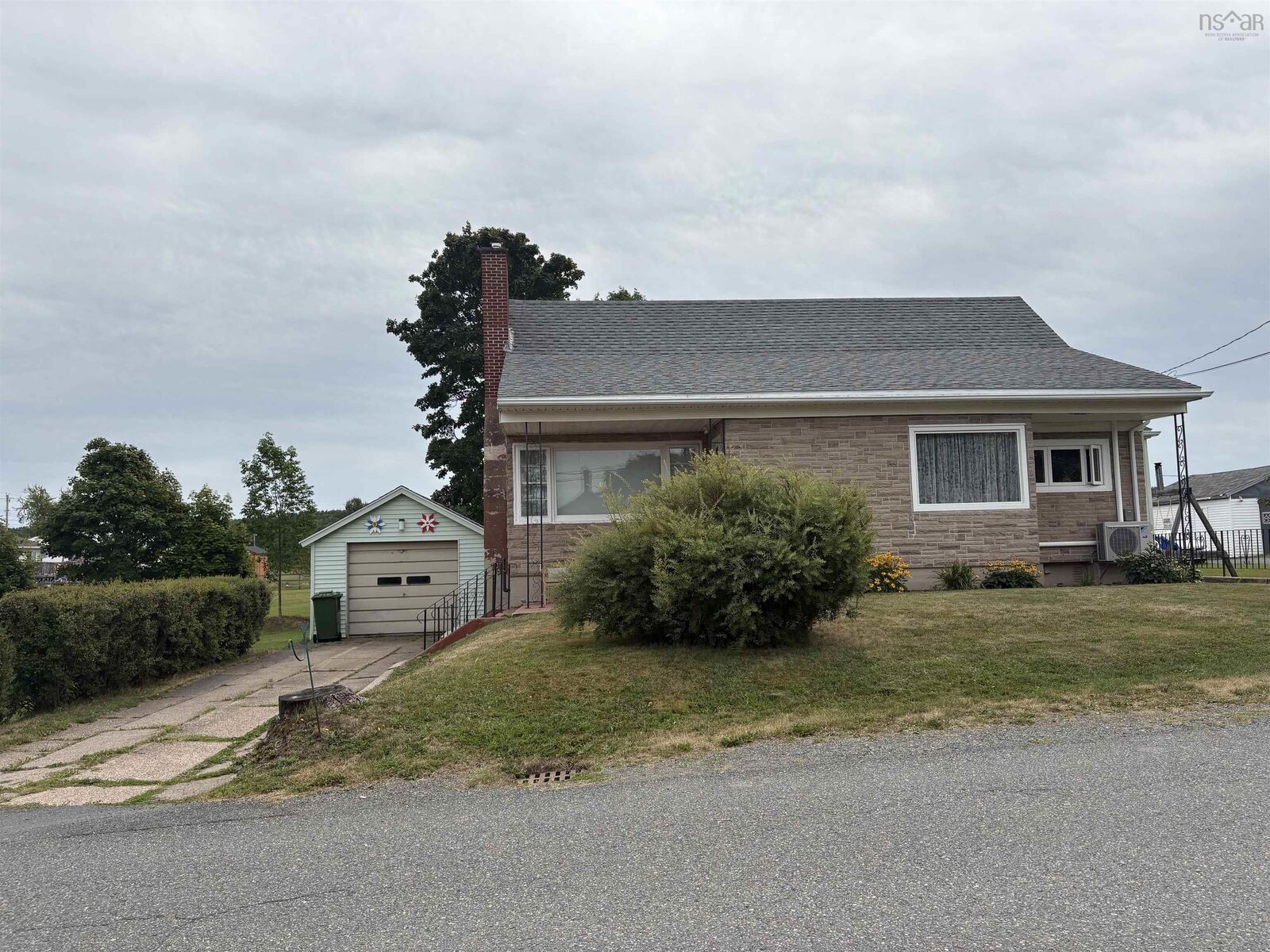 Property Photo:  15 High Street  NS B0K 1S0 