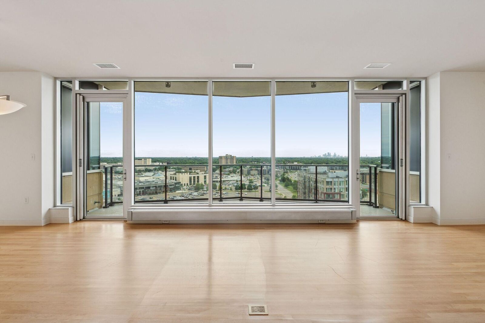 Property Photo:  3209 Galleria 1404  MN 55435 