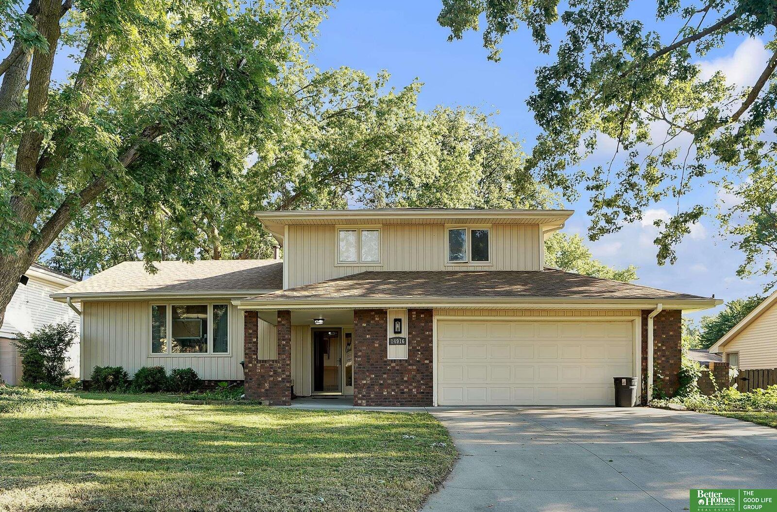 Property Photo: 14916 Seward Plaza NE 68154