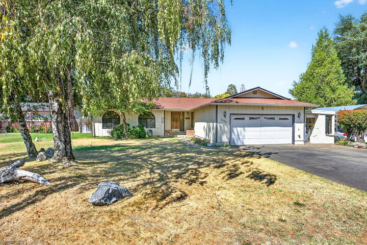 1288 Tobin Court  Grants Pass OR 97527 photo