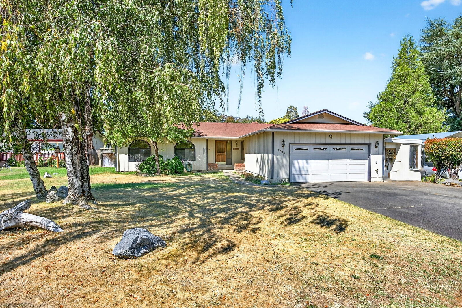 Property Photo: 1288 Tobin Court OR 97527