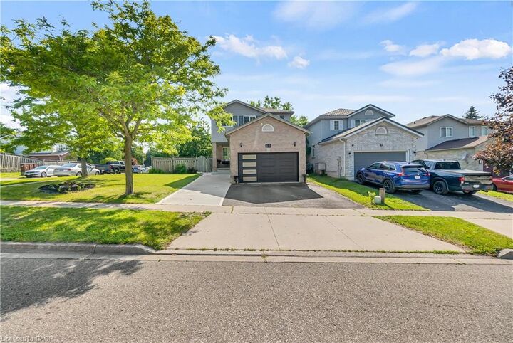 Property Photo:  40 Alderson Drive  ON N3C 4C5 