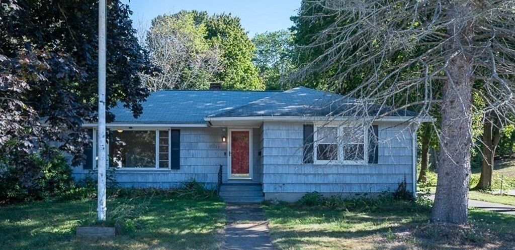 Property Photo: 12 Pearl St MA 01440