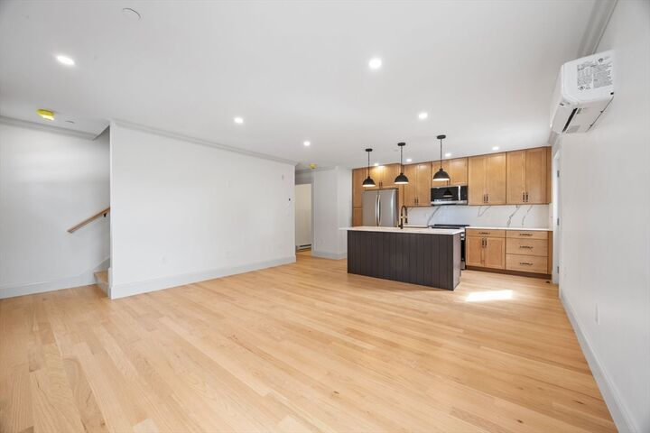 Property Photo:  9 Swan Street 3  MA 01915 