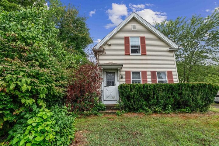 Property Photo: 563 N Broadway MA 01832
