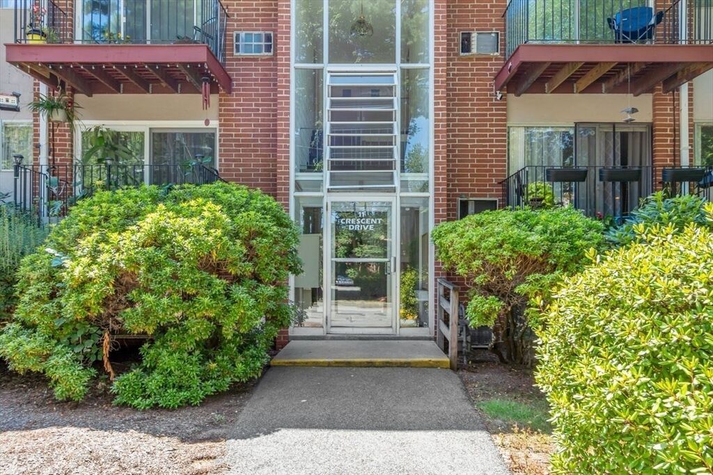 Property Photo: 11 Crescent Drive 8 MA 01810
