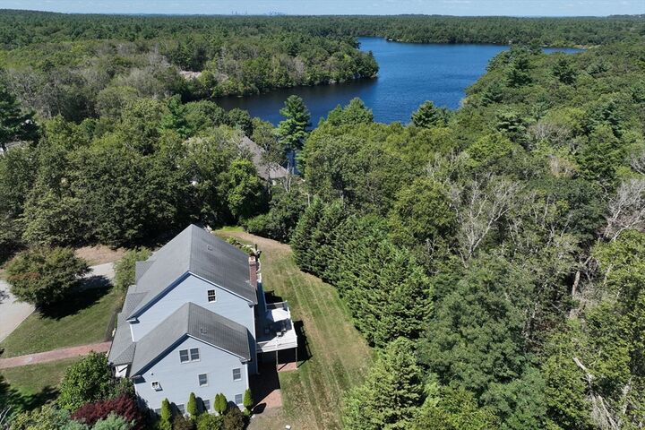 Property Photo: 94 Arrowwood Dr MA 02066