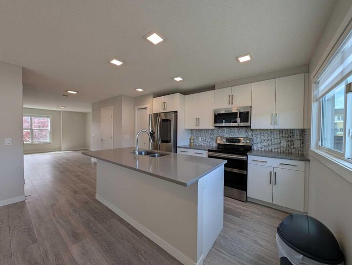 Property Photo:  290 Fireside Drive  AB T4C 2L6 