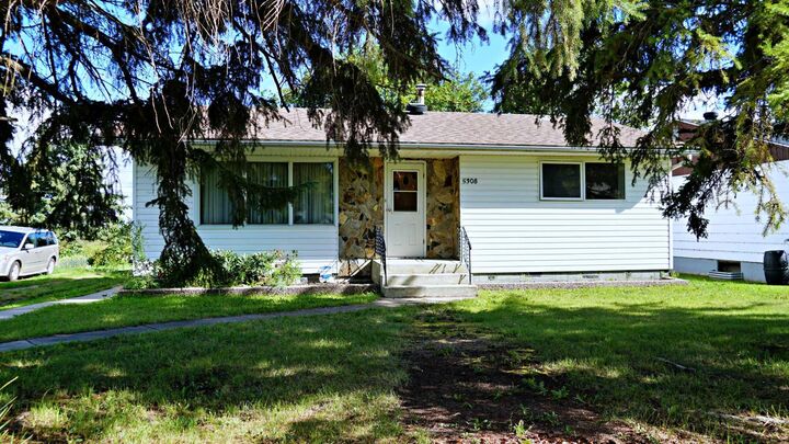 5308 52nd Avenue — photo 1