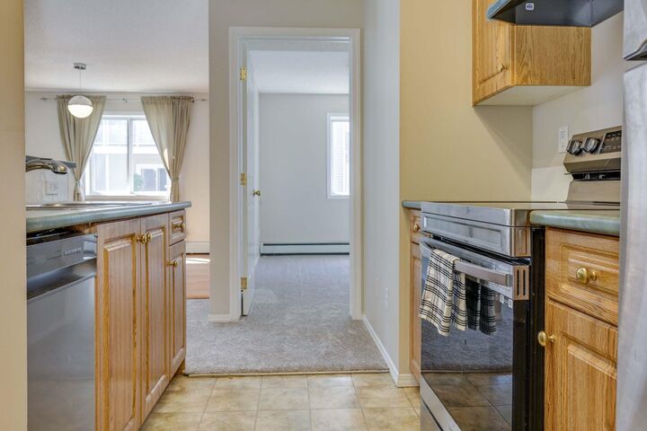 Property Photo: 260 Shawville Way SE 219 AB T2Y 3Z7
