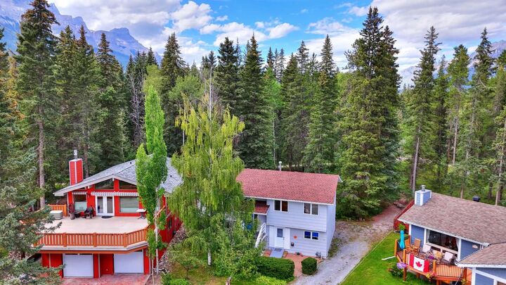 Photo de la propriété:  908 Larch Place  AB T1W 1S5 