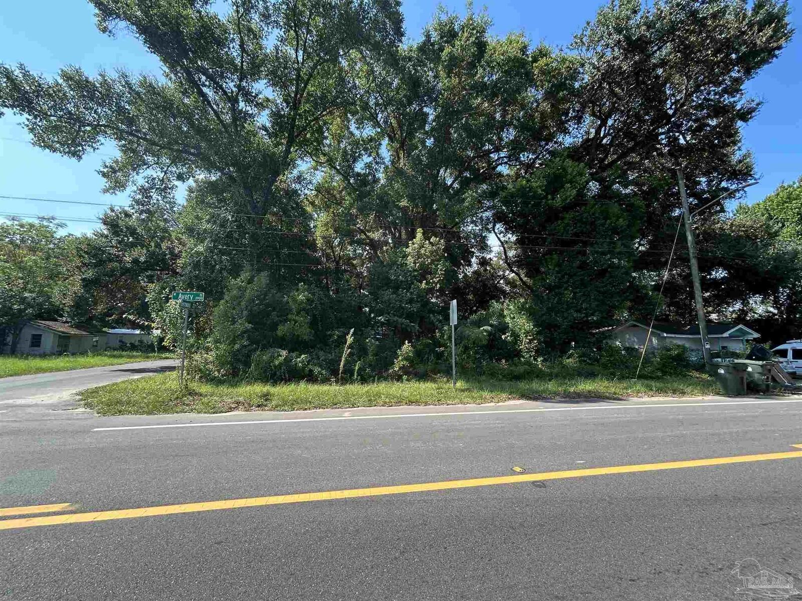 Property Photo: 3905 W Avery St FL 32505