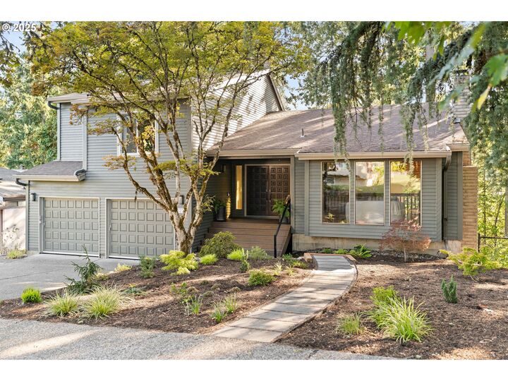 Property Photo: 3224 Valley Crest Way OR 97116