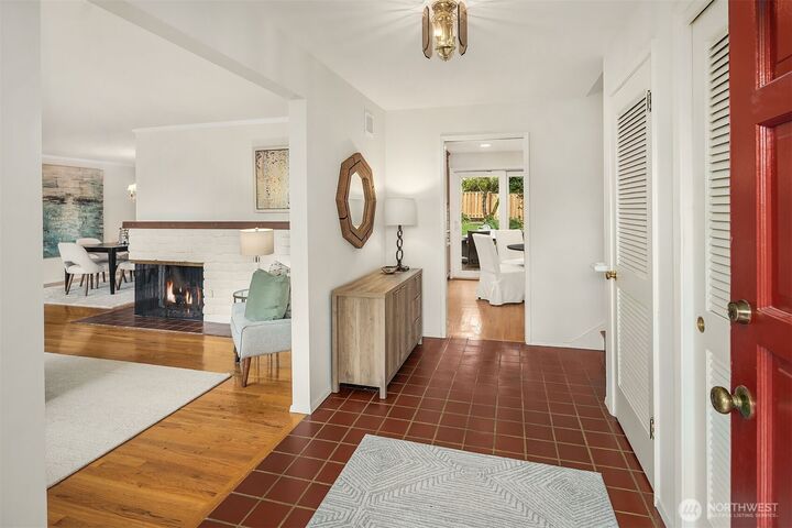 Property Photo: 9617 NE 32nd Street WA 98004
