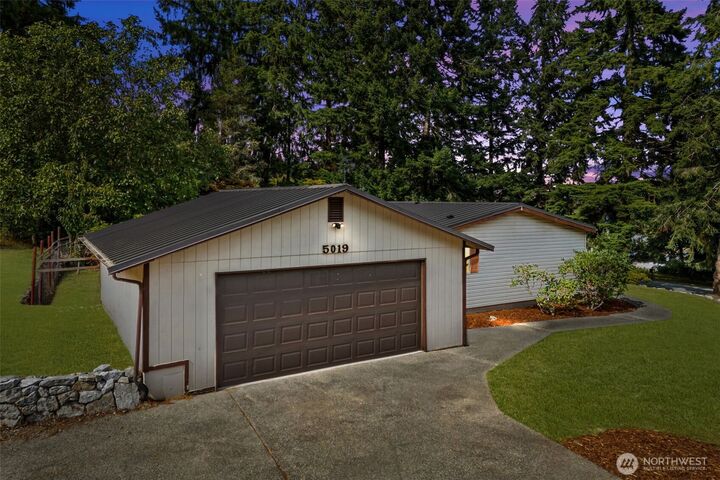 5019  Cascade Place  Oak Harbor WA 98277 photo