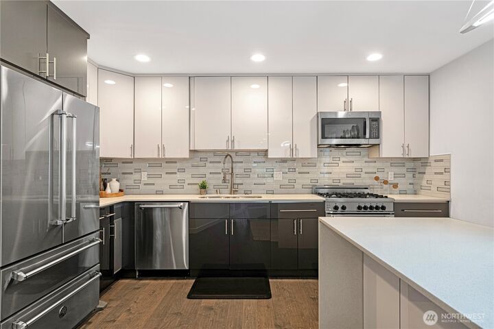 Property Photo:  8853  Stone Avenue N  WA 98103 