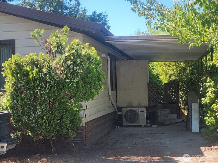 Property Photo: 4015 Eliza Avenue 120 WA 98226